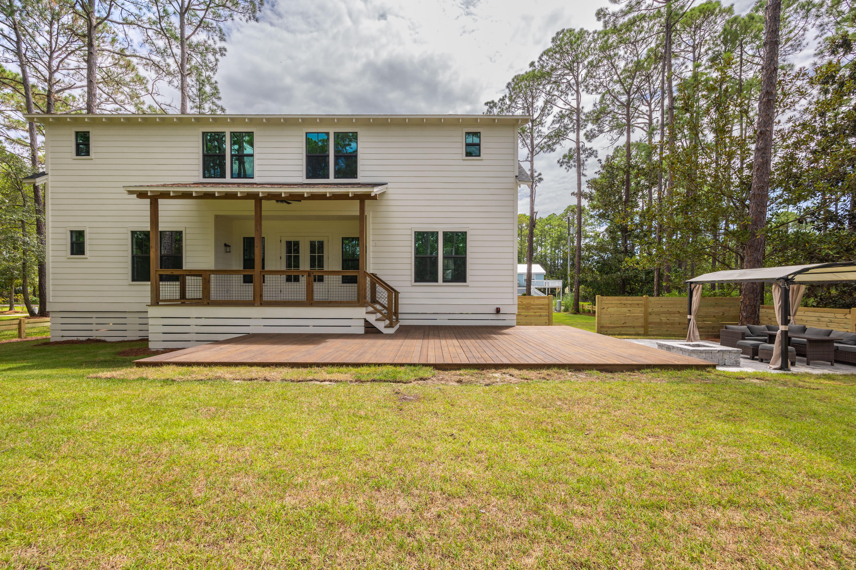 NO RECORDED SUBDIVISION - Residential