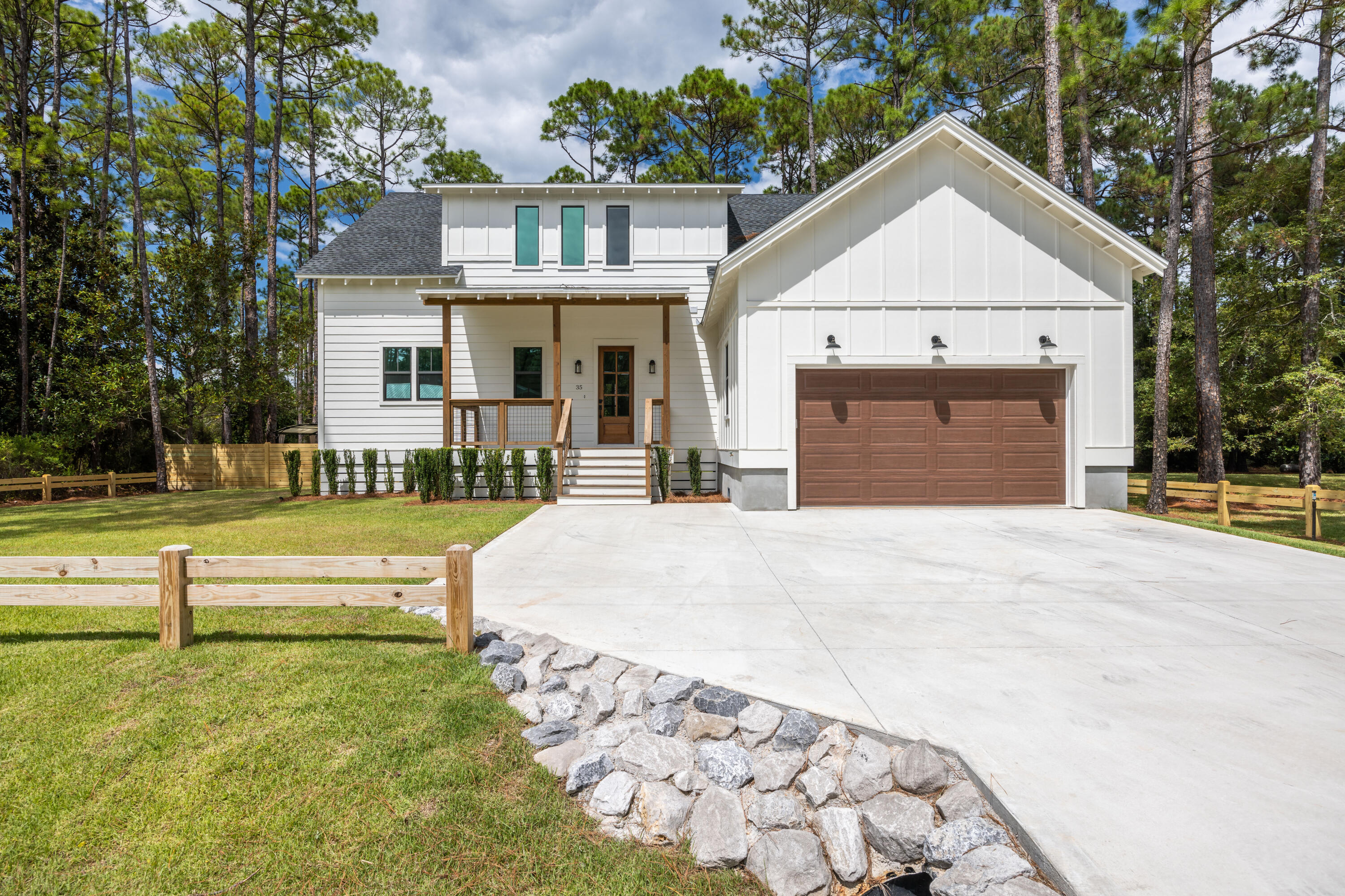 NO RECORDED SUBDIVISION - Residential