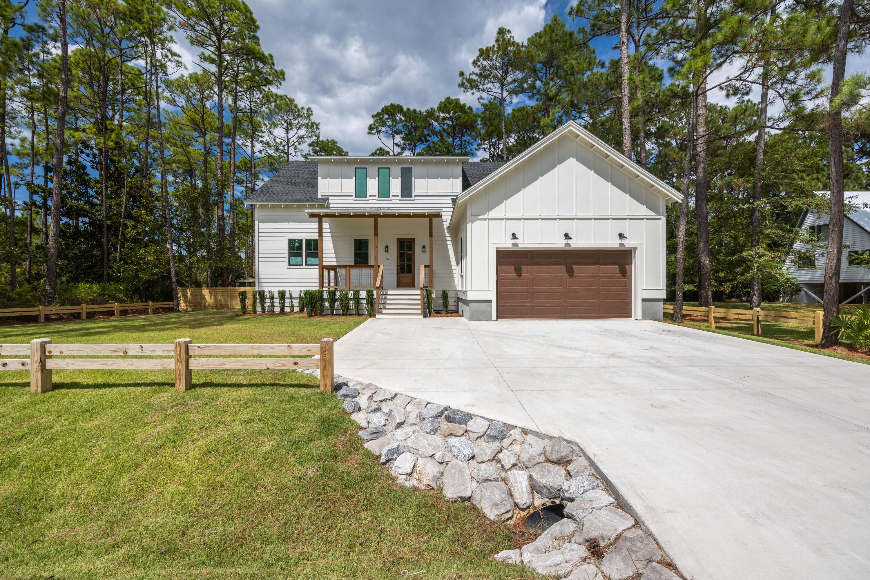 NO RECORDED SUBDIVISION - Residential