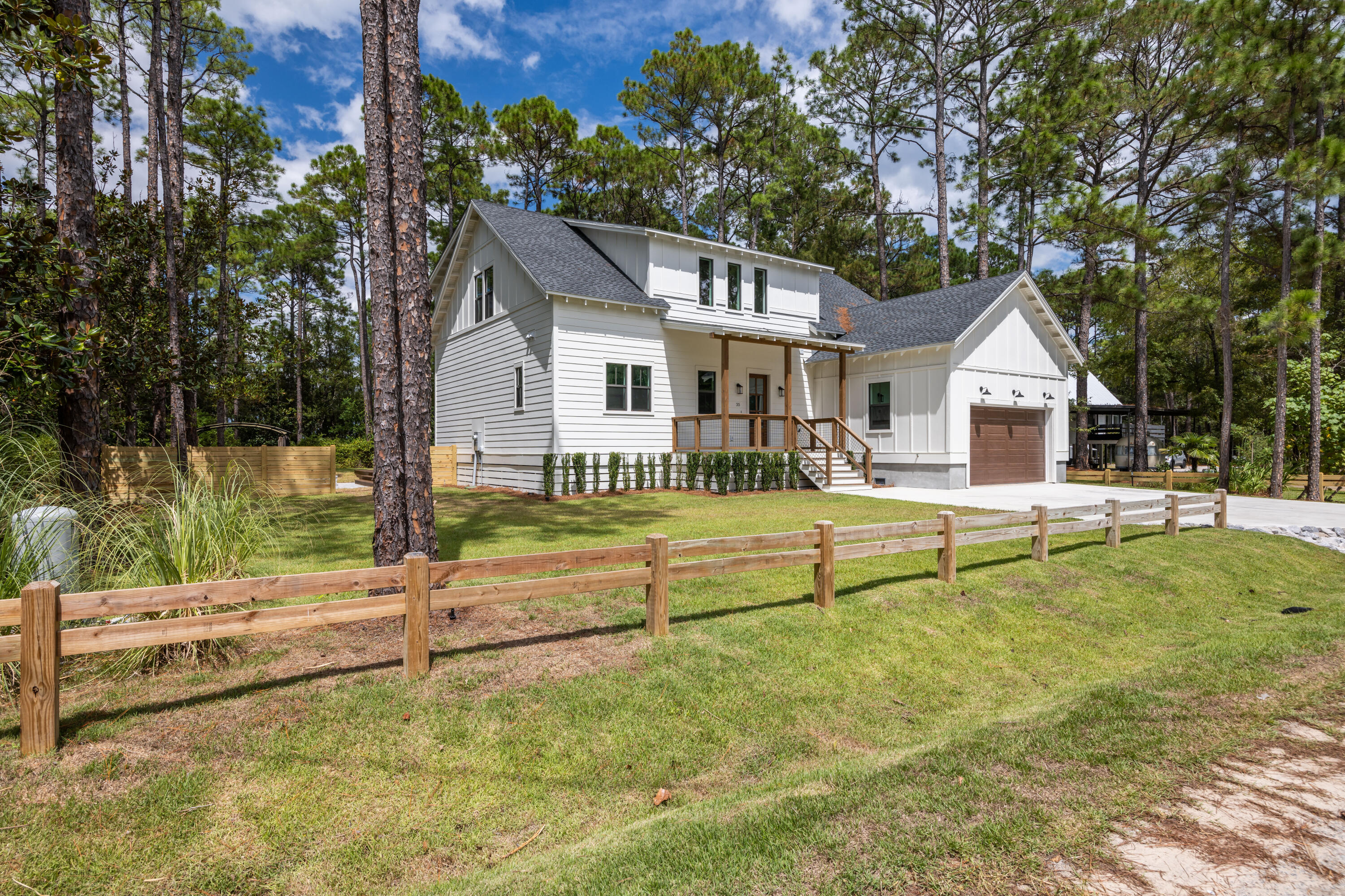 NO RECORDED SUBDIVISION - Residential