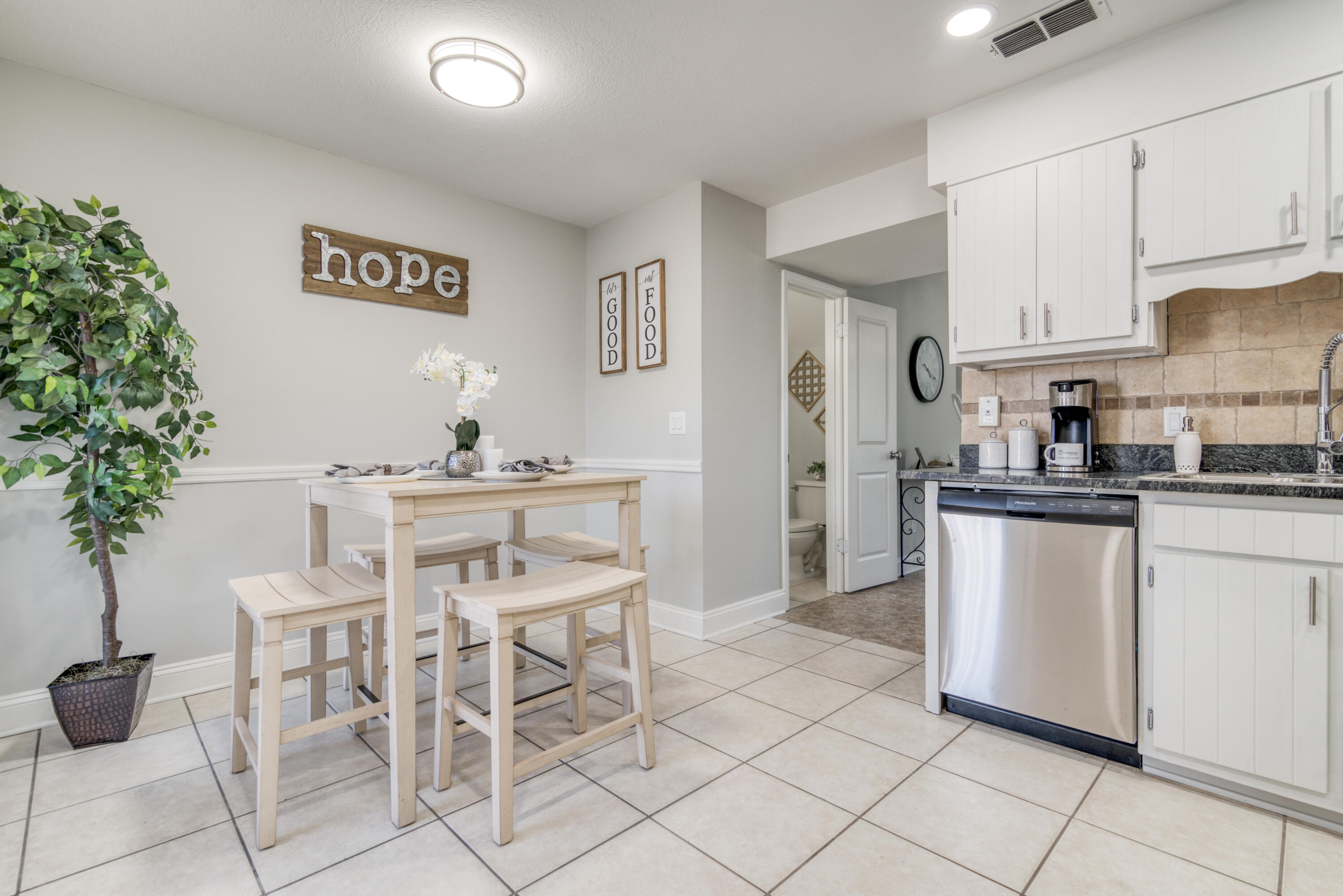 BROWNSVILLE STATION 3 - Residential