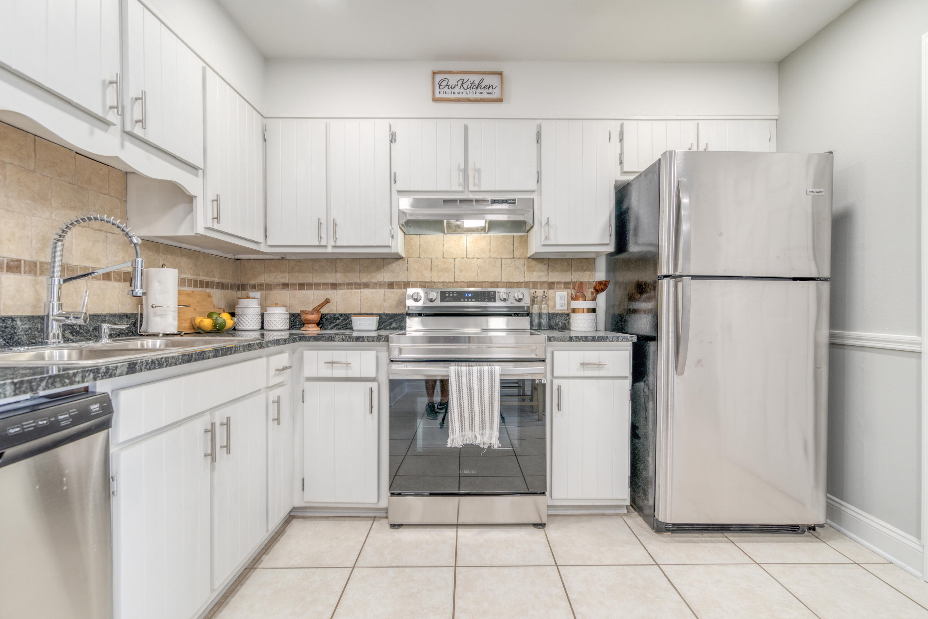 BROWNSVILLE STATION 3 - Residential