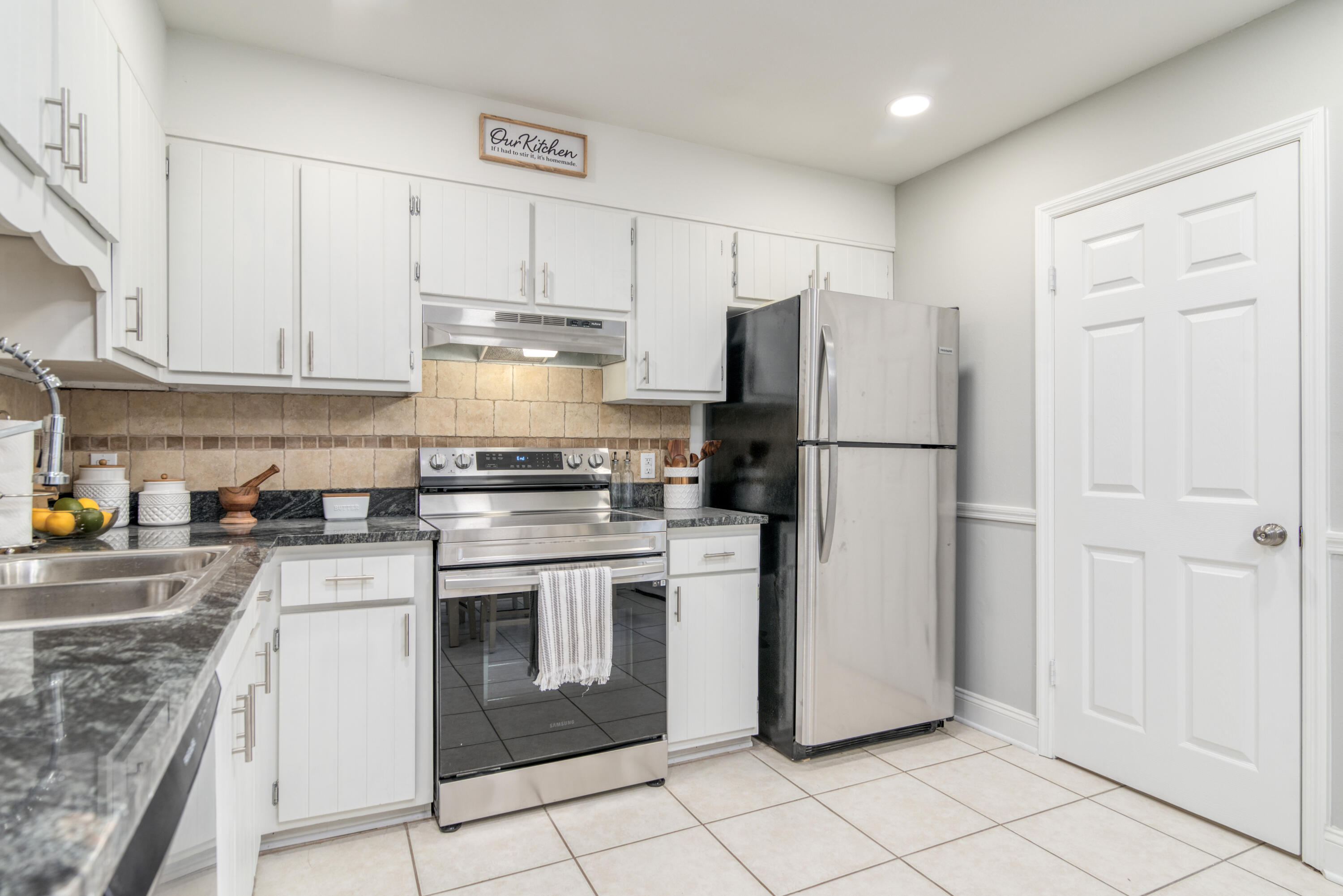 BROWNSVILLE STATION 3 - Residential