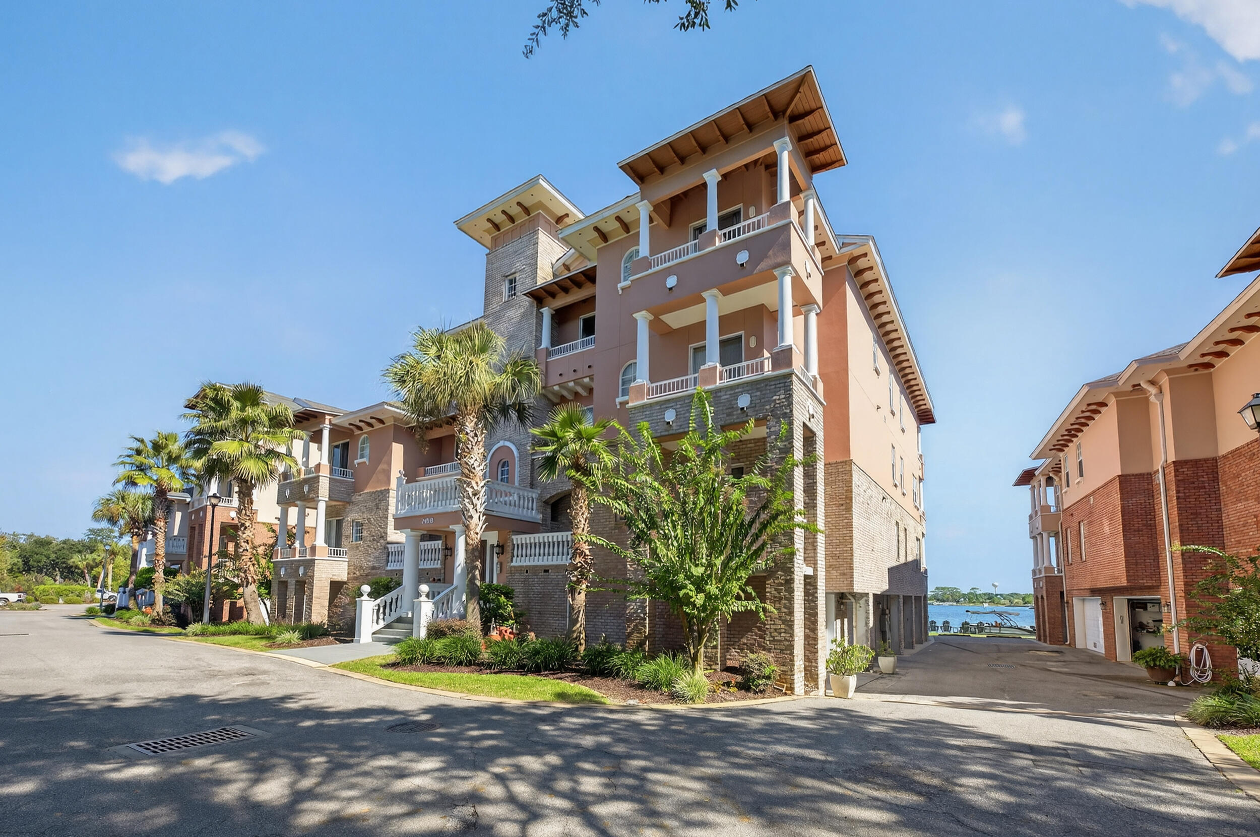 VILLA DI MARE - Residential