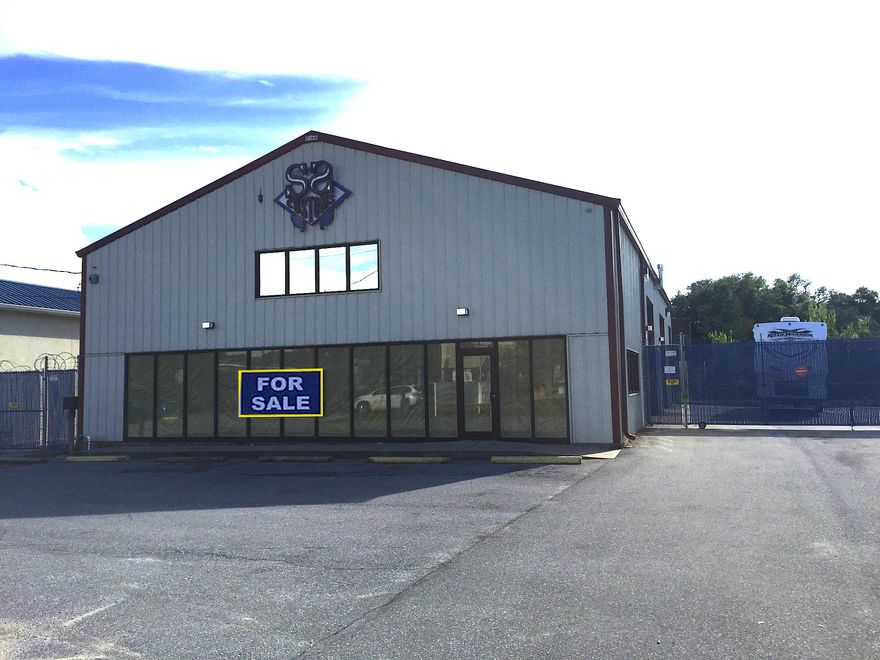 GREAT WAREHOUSE/LIGHT INDUSTRIAL PROPERTY on .52 acres of land in the middle of Fort Walton Beach.This parcel contains a 6,250sqft warehouse building with four rollup doors and two-story ceiling height. There is also office space near on the second floor of this building that would be perfect for a shop/warehouse manager.This property has been very well-maintained and is completely fenced in.Parcel ID 102S24101000010030 may also be sold separately or as package.