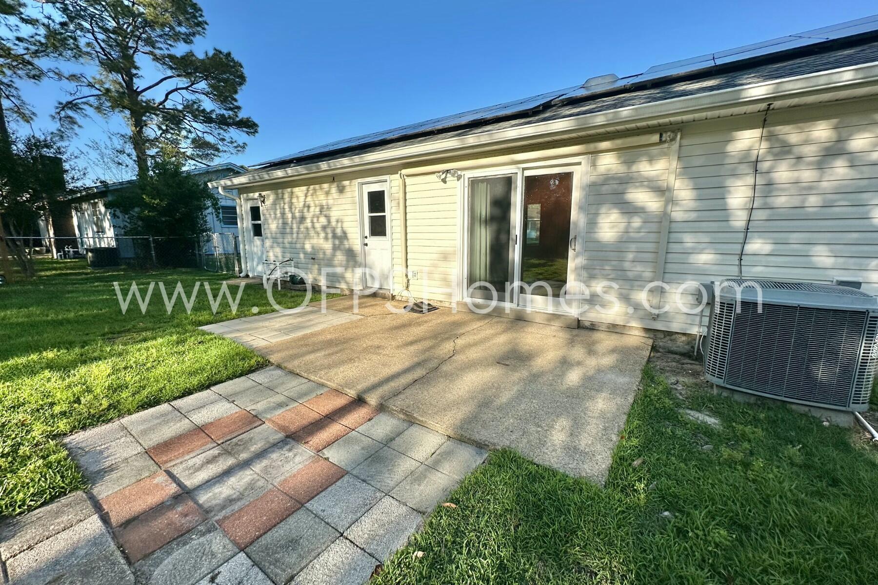 PINE MEADOWS - Residential Lease