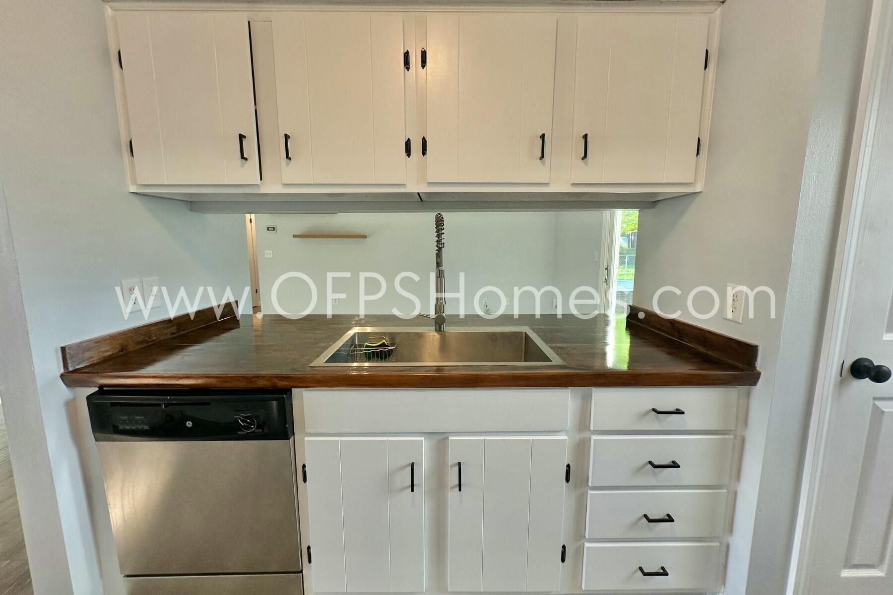 PINE MEADOWS - Residential Lease