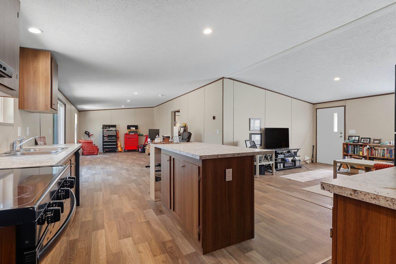 NO RECORDED SUBDIVISION - Residential