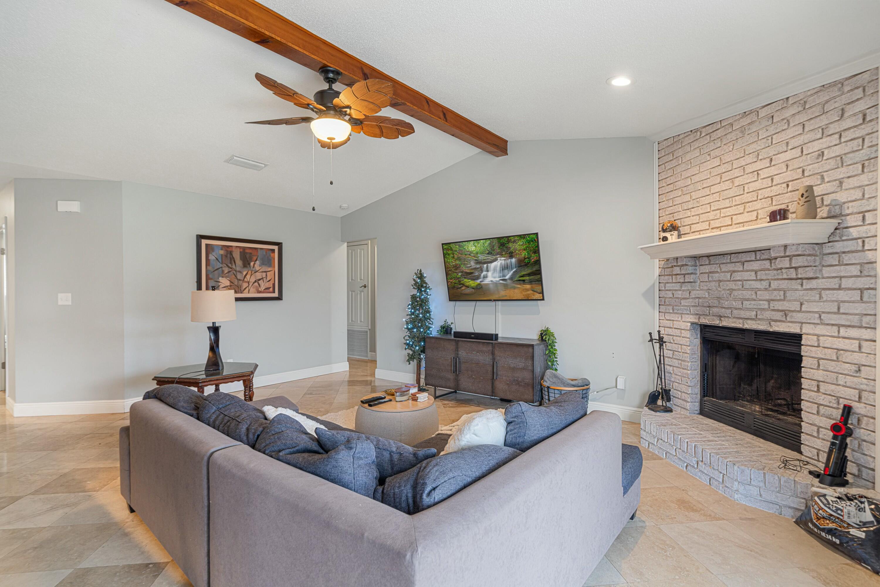 EMERALD POINTE PLAT 2 - Residential