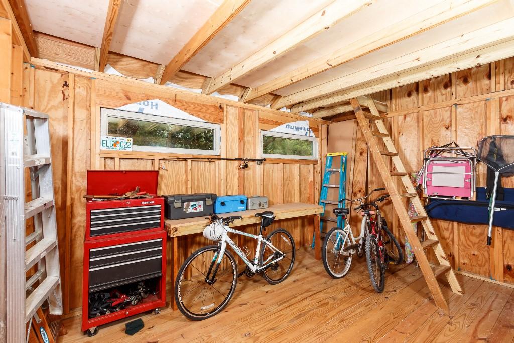 SHIRKS BAYOU - Residential