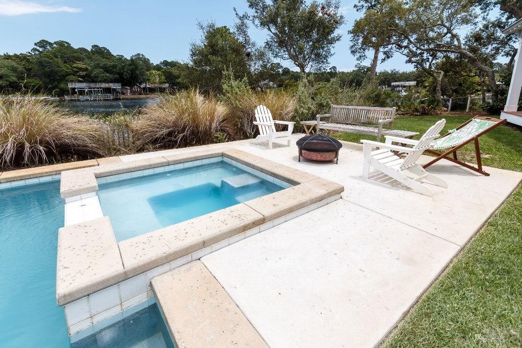 SHIRKS BAYOU - Residential