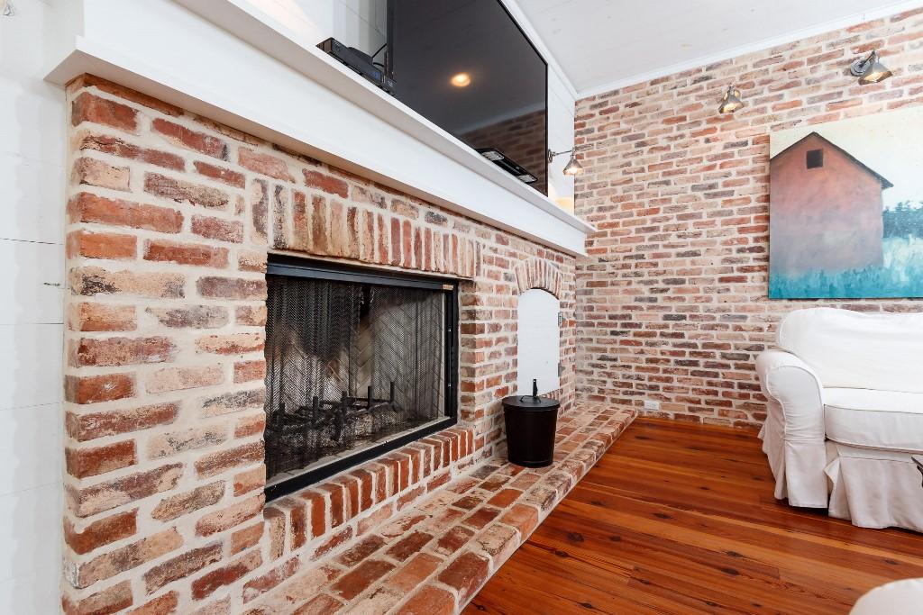 SHIRKS BAYOU - Residential