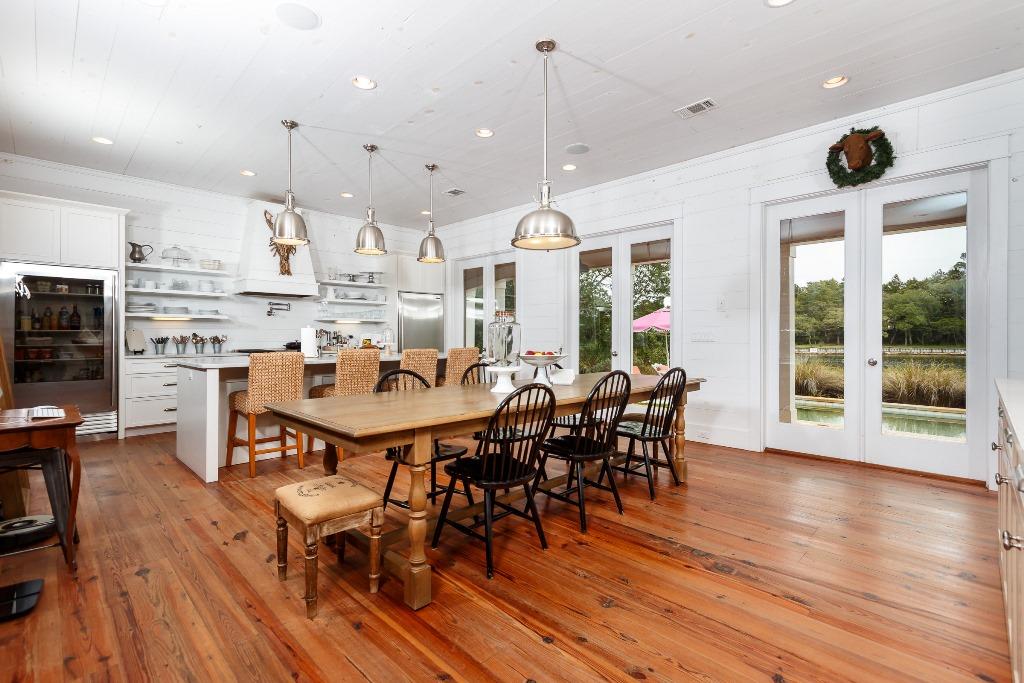 SHIRKS BAYOU - Residential