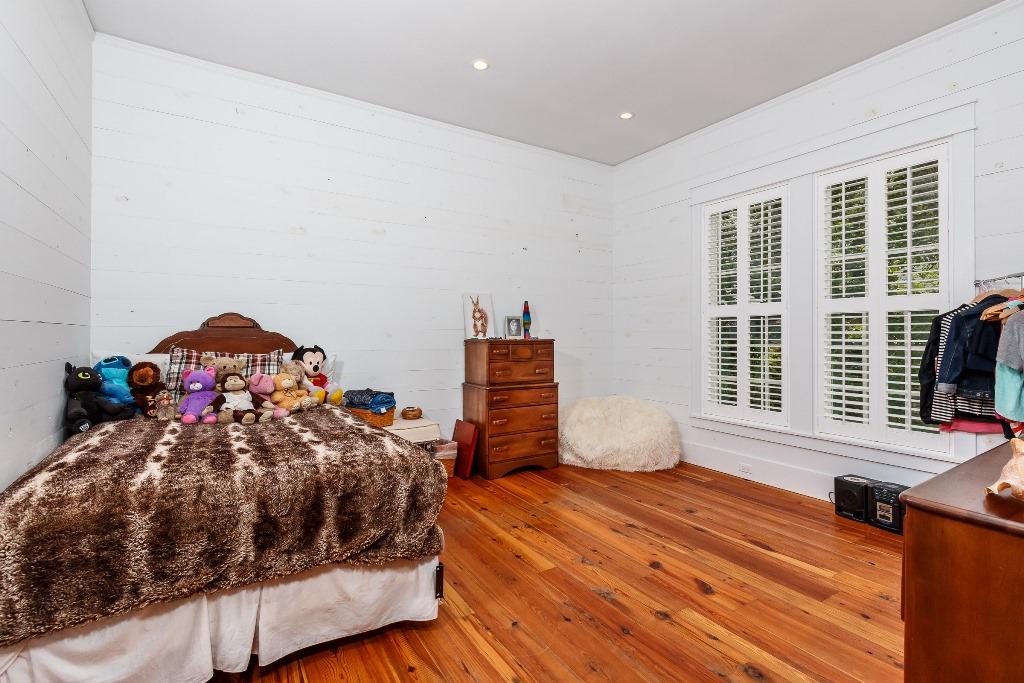 SHIRKS BAYOU - Residential