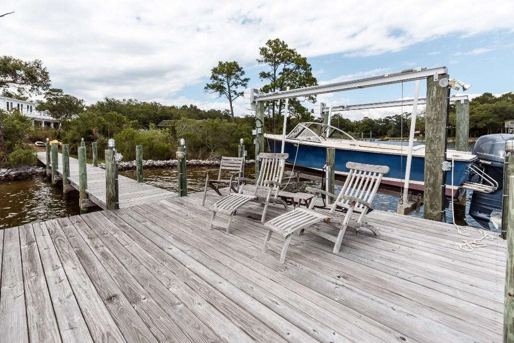 SHIRKS BAYOU - Residential