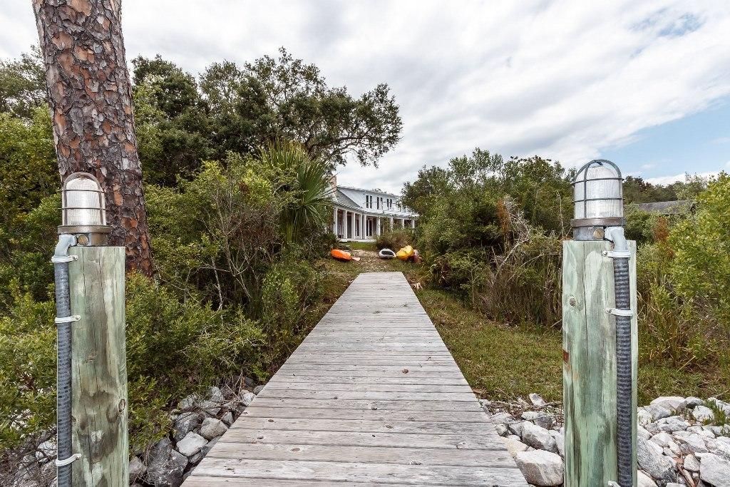 SHIRKS BAYOU - Residential