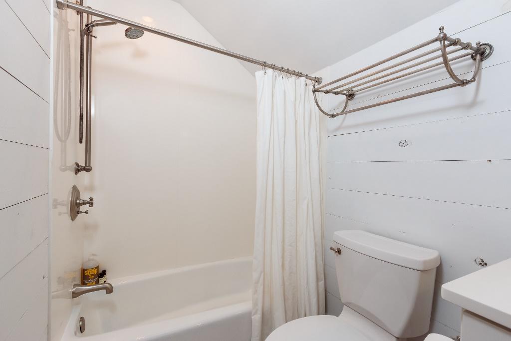 SHIRKS BAYOU - Residential