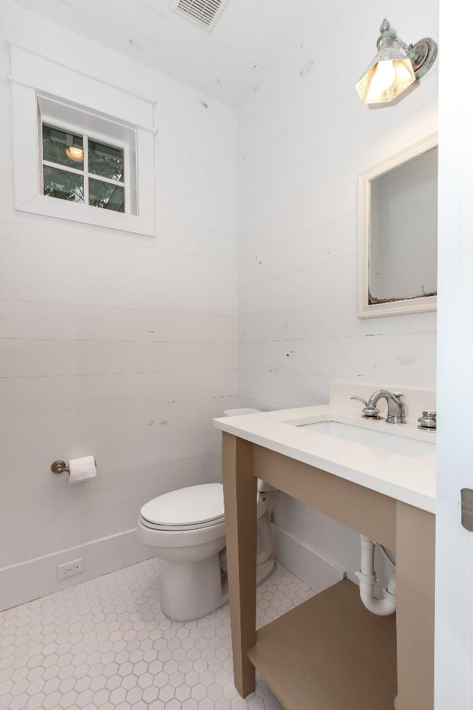 SHIRKS BAYOU - Residential