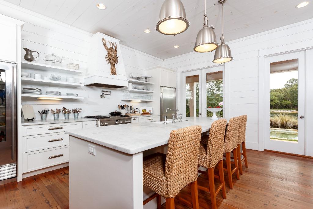 SHIRKS BAYOU - Residential