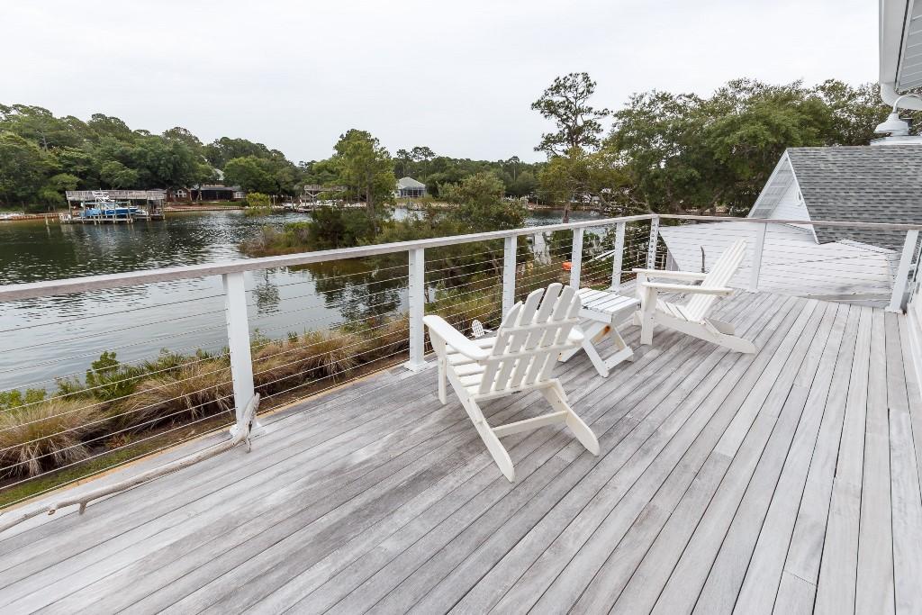 SHIRKS BAYOU - Residential