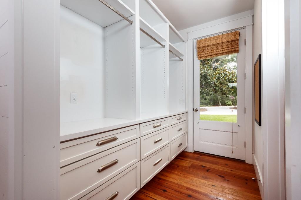 SHIRKS BAYOU - Residential