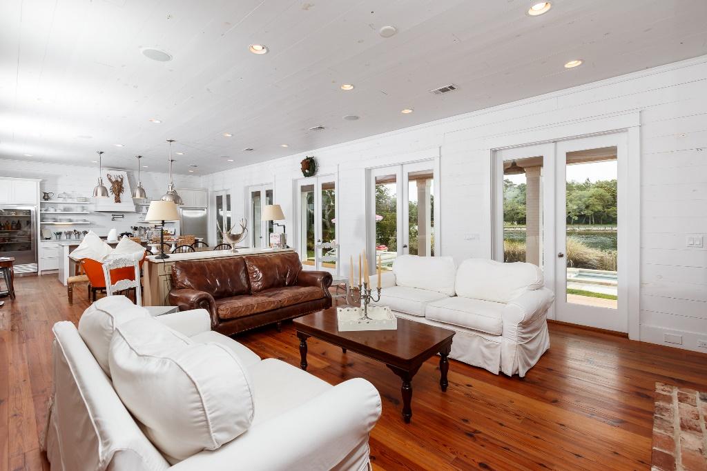 SHIRKS BAYOU - Residential