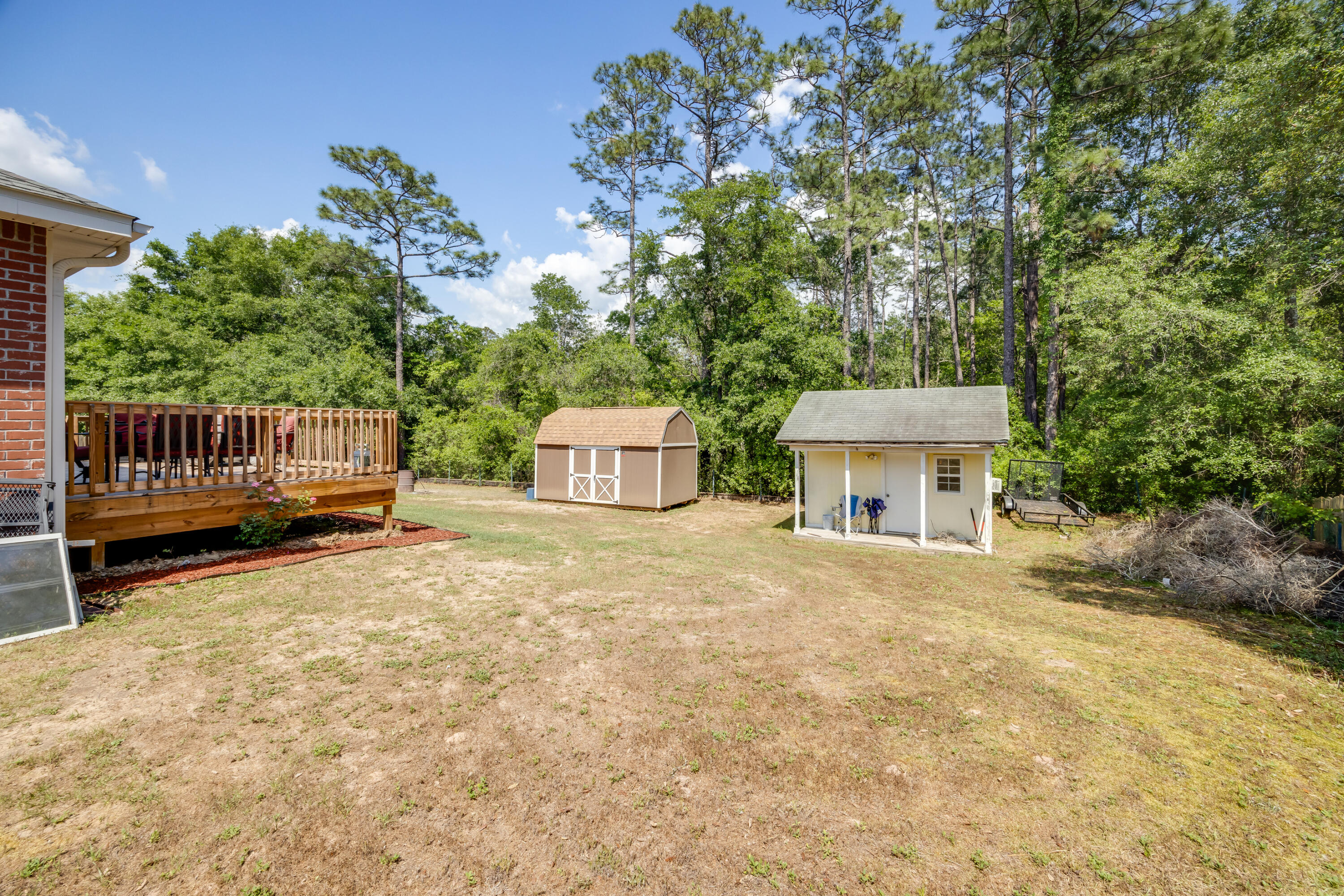SUGAR CREEK S/D LOT 10 BLK C - Residential