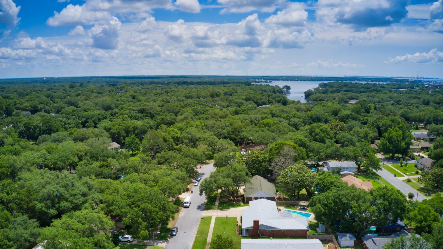 CHELSEA WOODS - Residential