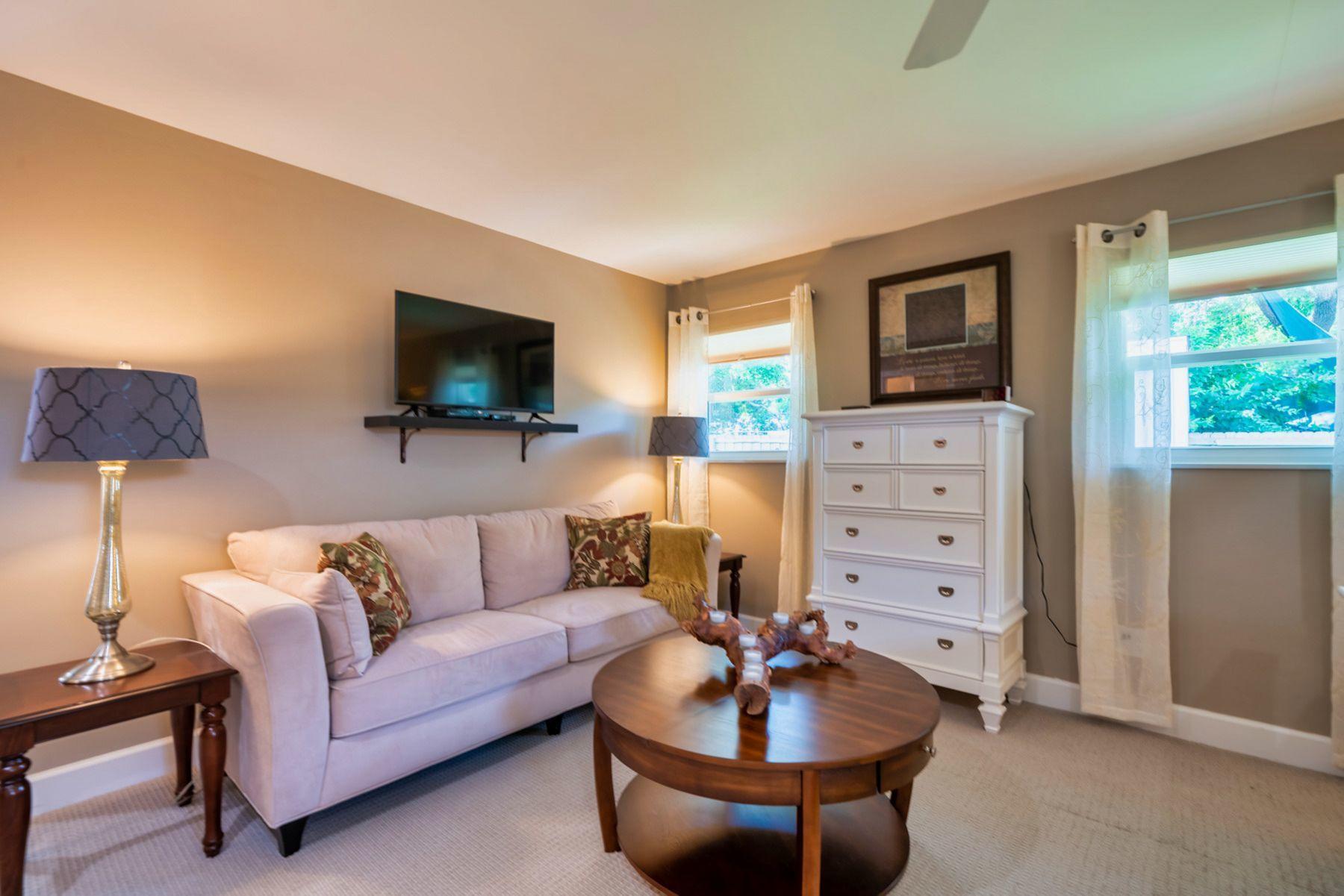 CHELSEA WOODS - Residential