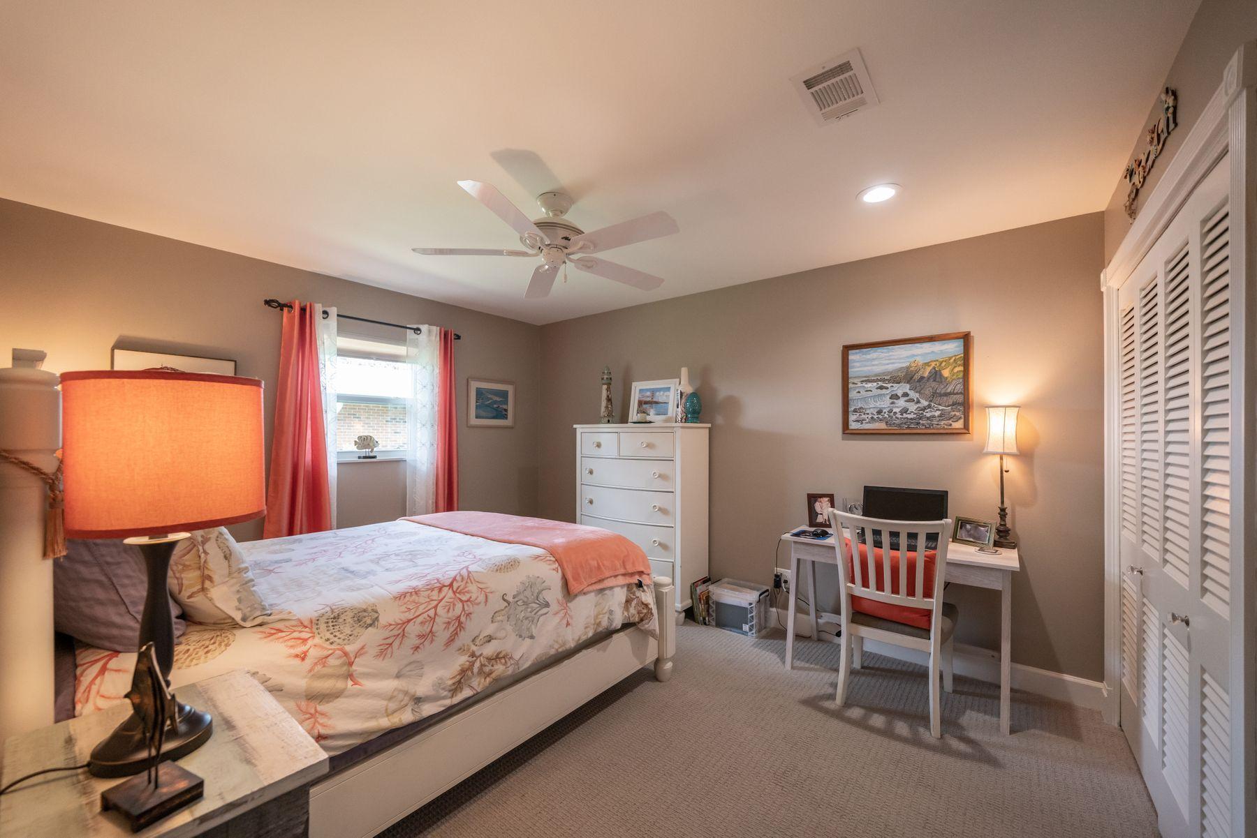 CHELSEA WOODS - Residential