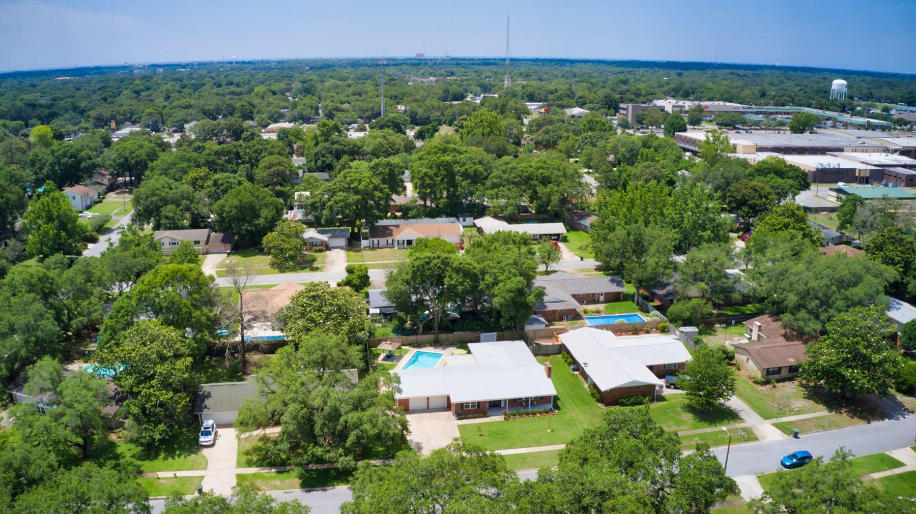 CHELSEA WOODS - Residential