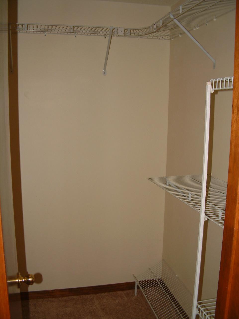 VALPARAISO PINECREST 5 - Residential