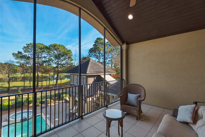 BURNT PINE - Residential
