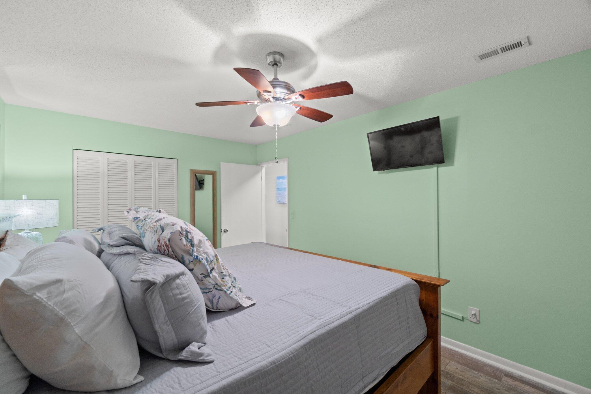 HOLIDAY BEACH - Residential