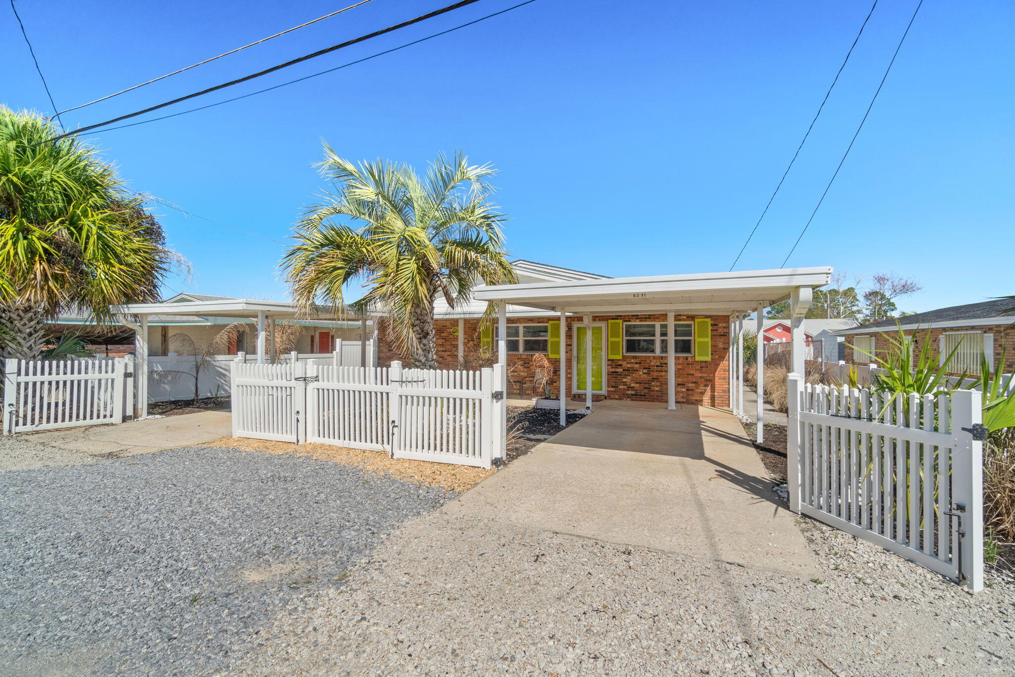 HOLIDAY BEACH - Residential