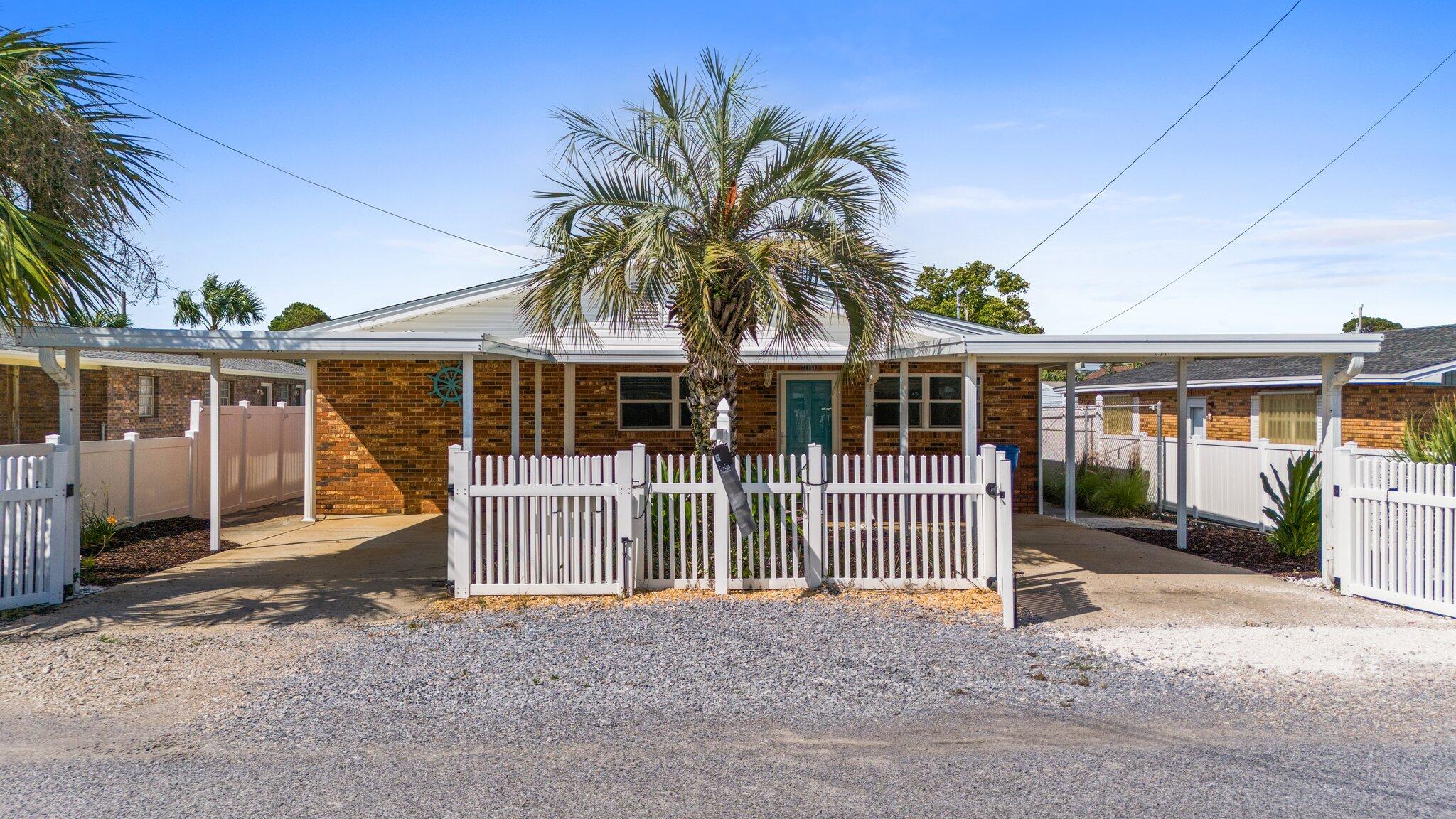 HOLIDAY BEACH - Residential