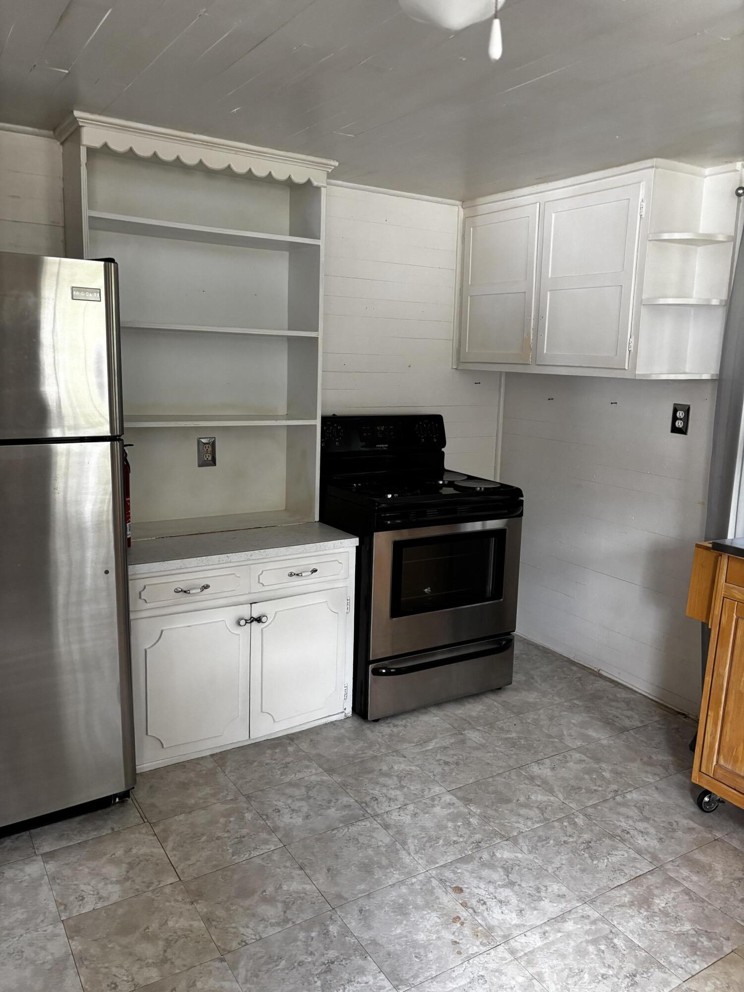 DEFUNIAK SPRINGS TOWN OF - Residential