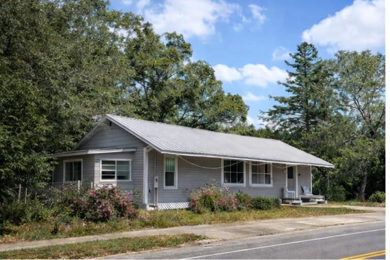 DEFUNIAK SPRINGS TOWN OF - Residential