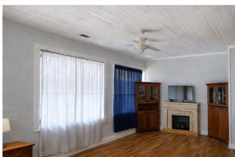 DEFUNIAK SPRINGS TOWN OF - Residential