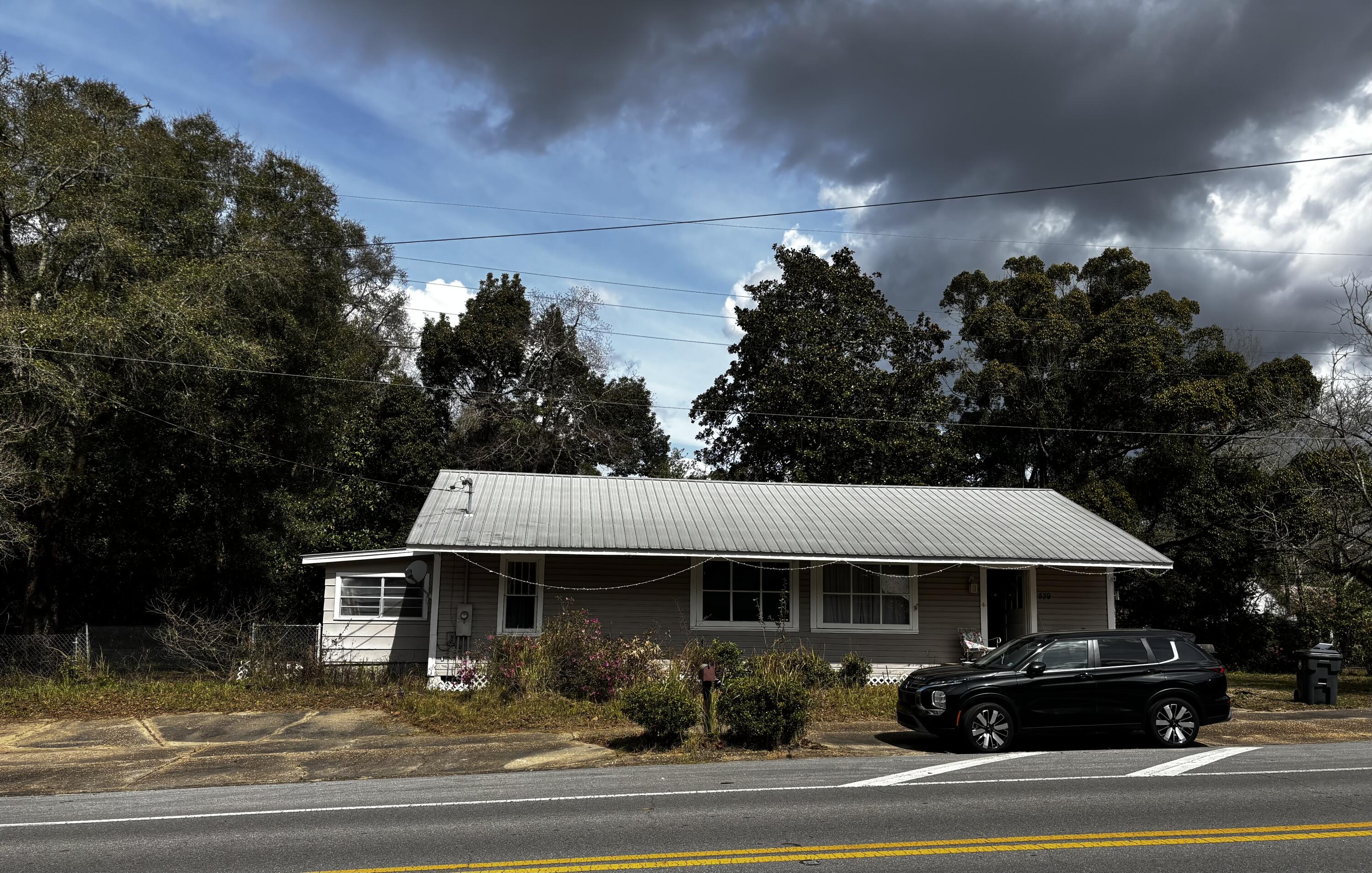 DEFUNIAK SPRINGS TOWN OF - Residential