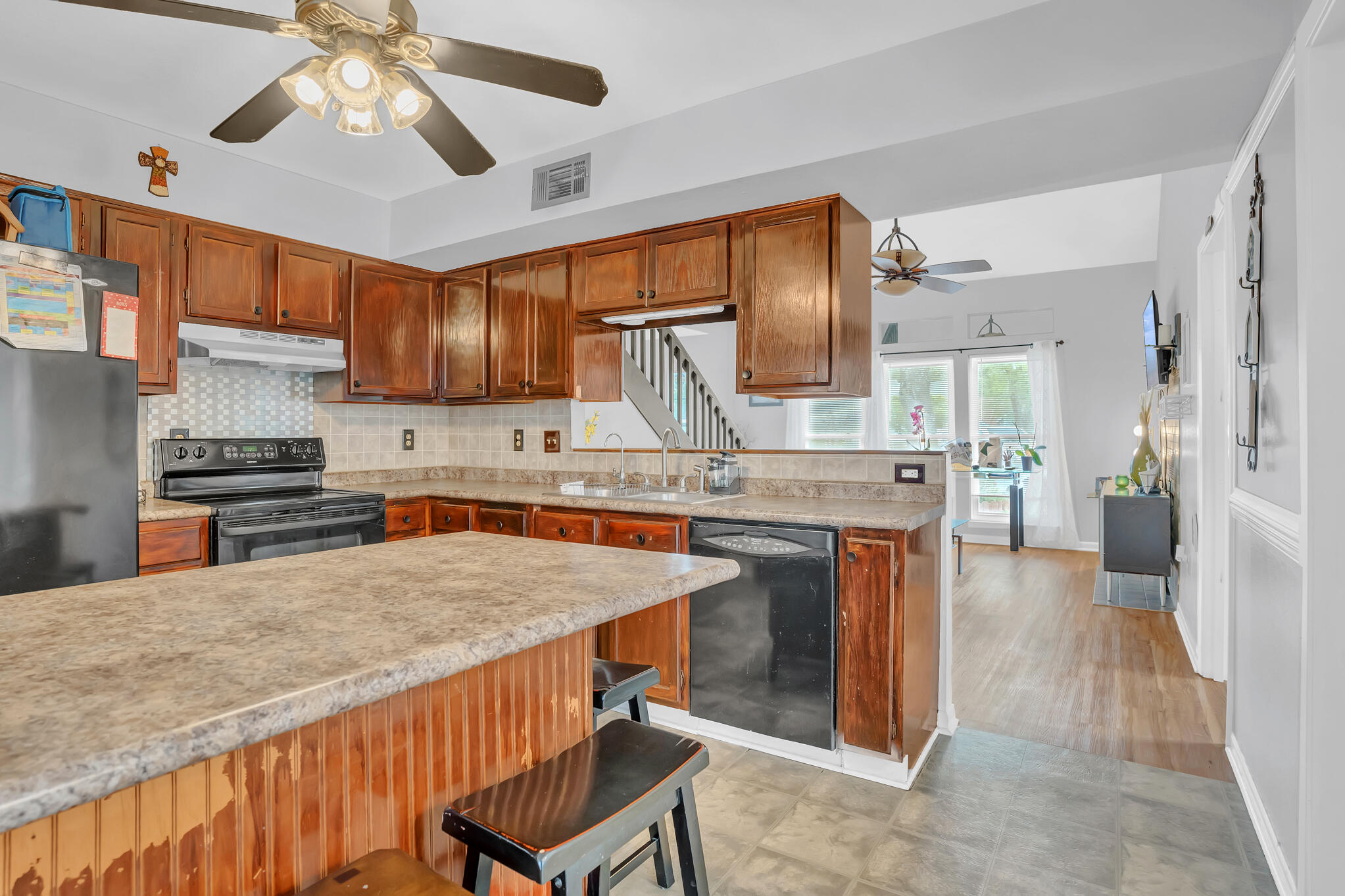 CANTERBURY WOODS - Residential