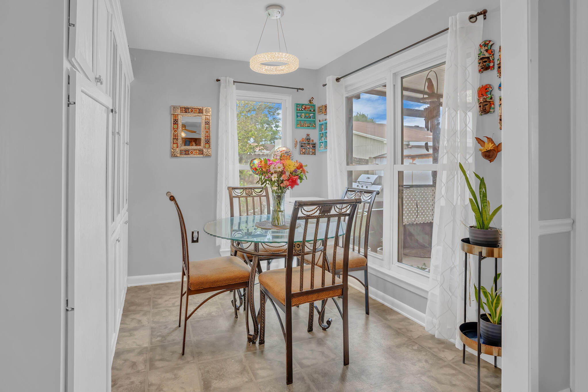 CANTERBURY WOODS - Residential