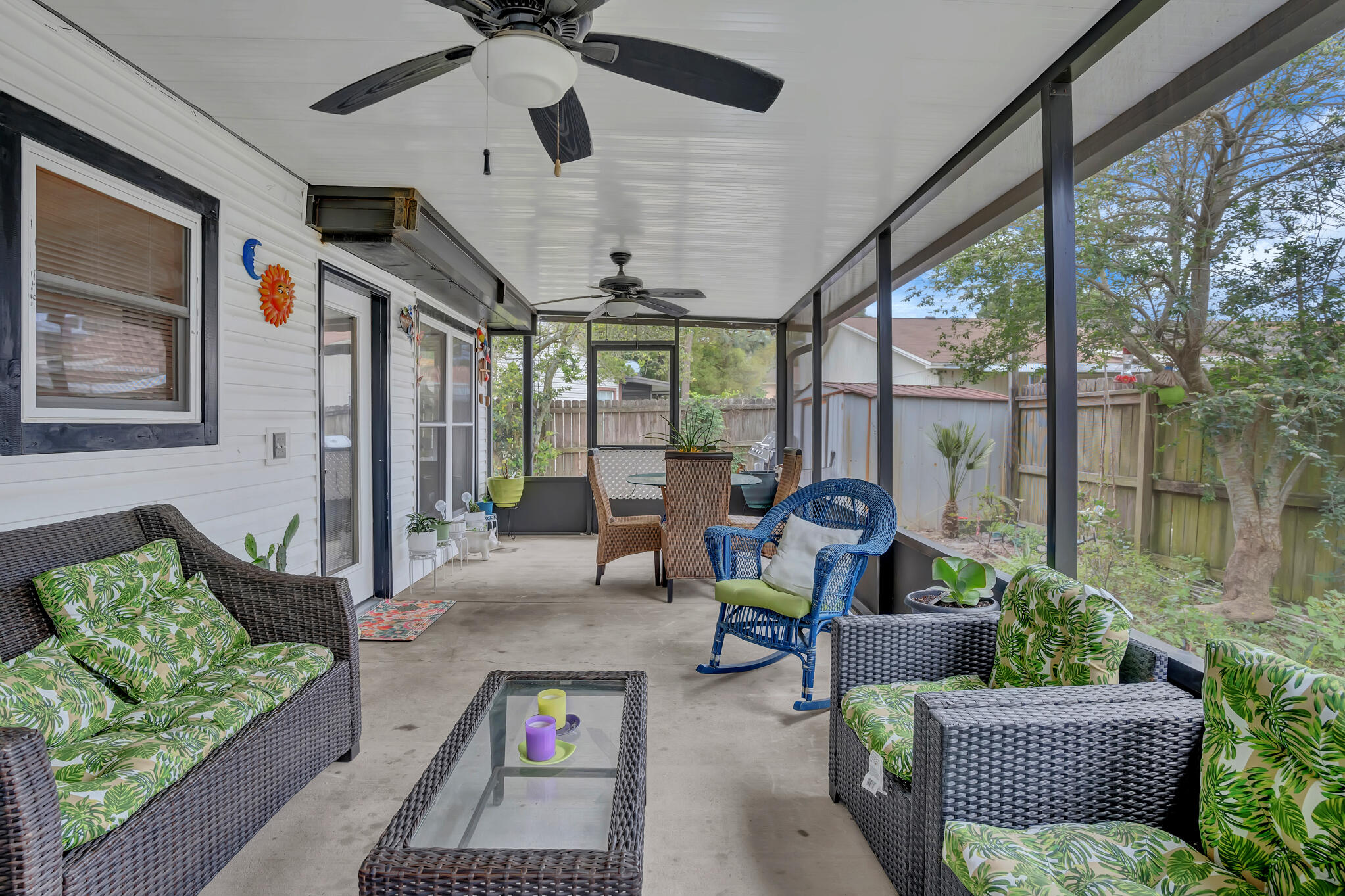 CANTERBURY WOODS - Residential