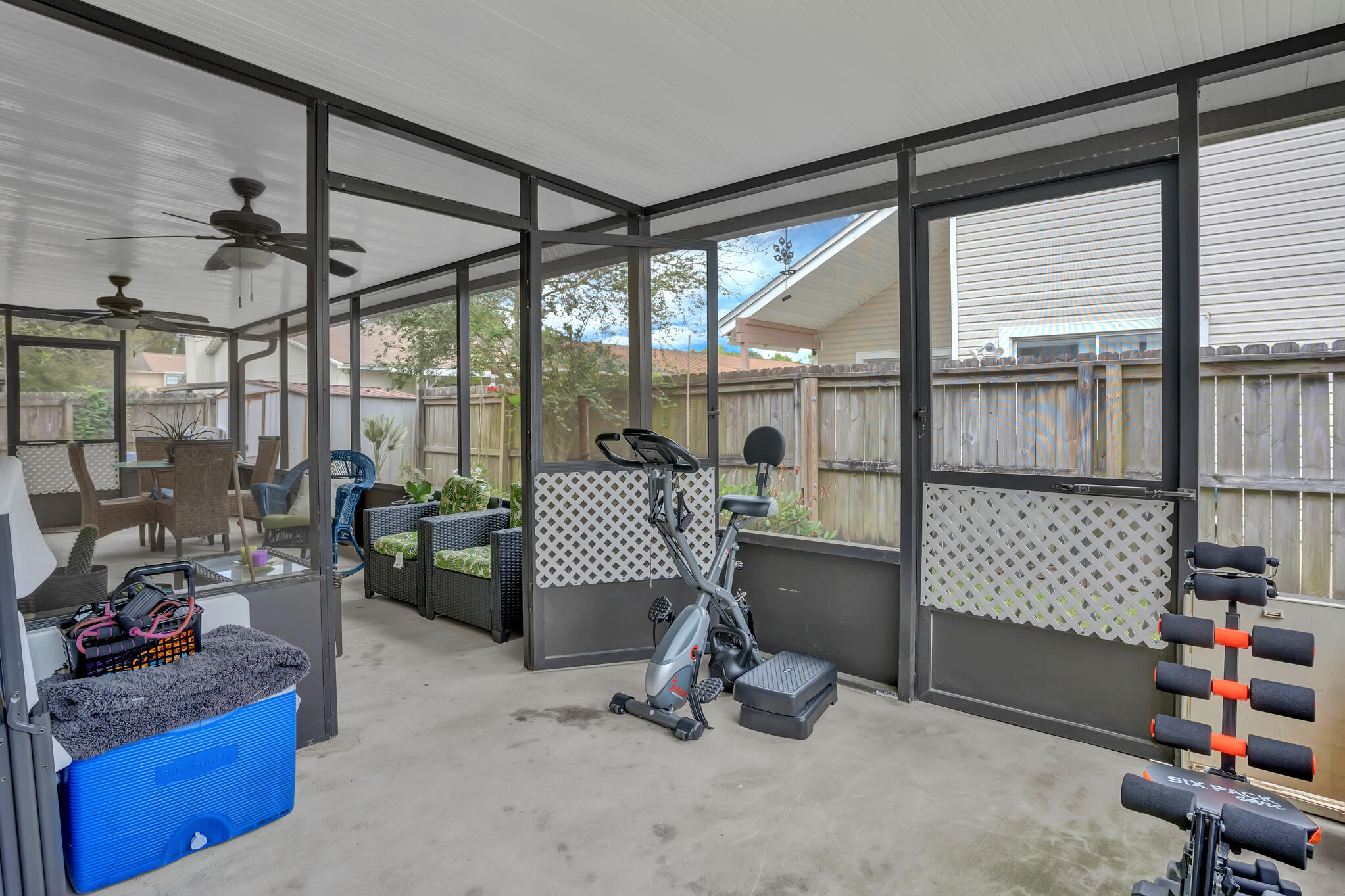 CANTERBURY WOODS - Residential