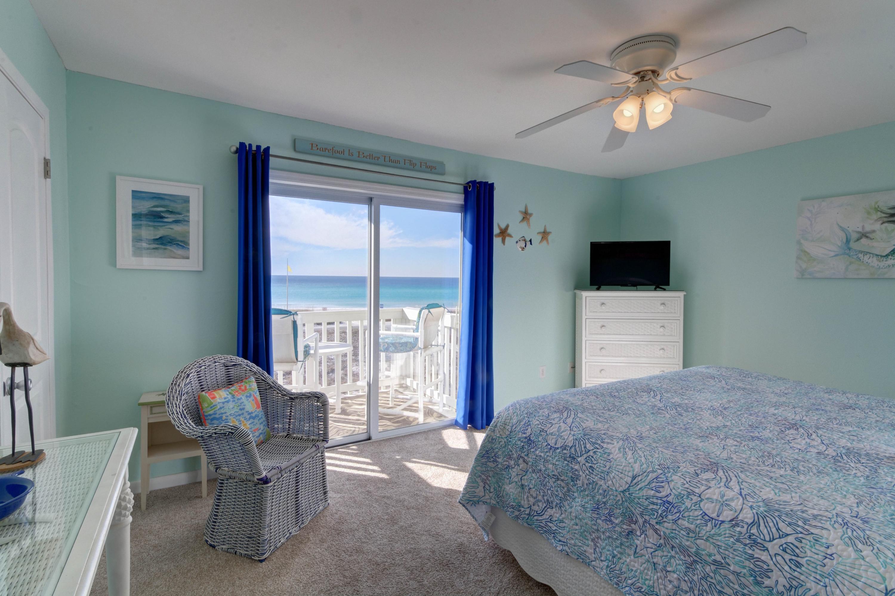 BEACHFRONT T/H - Residential