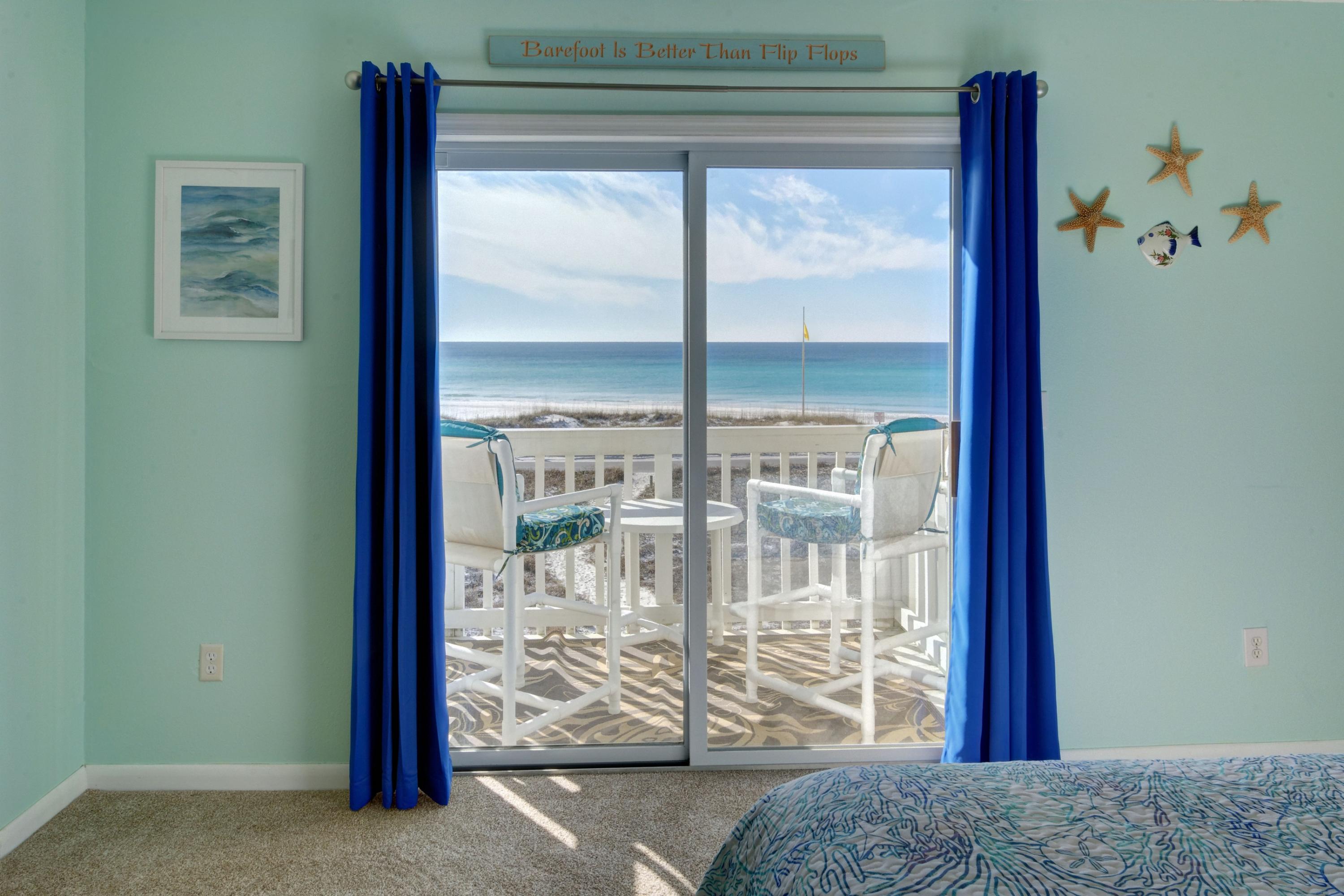 BEACHFRONT T/H - Residential