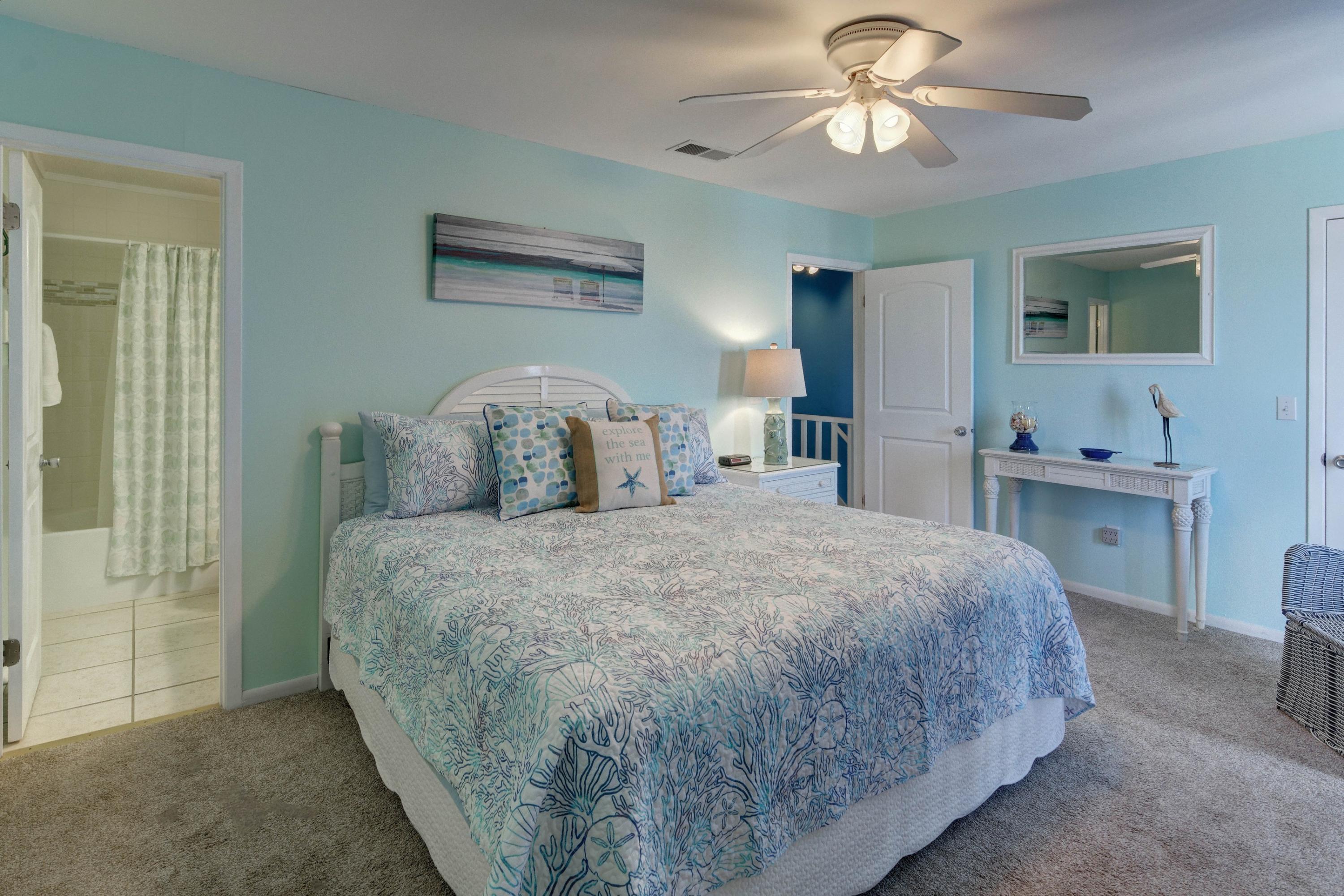 BEACHFRONT T/H - Residential