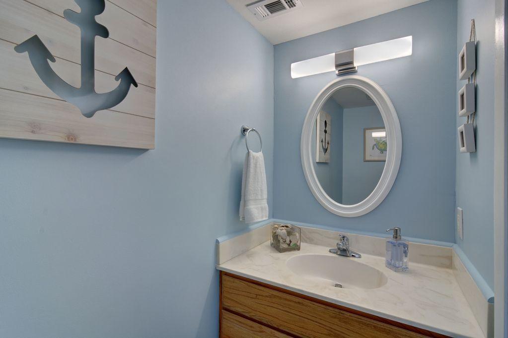 BEACHFRONT T/H - Residential