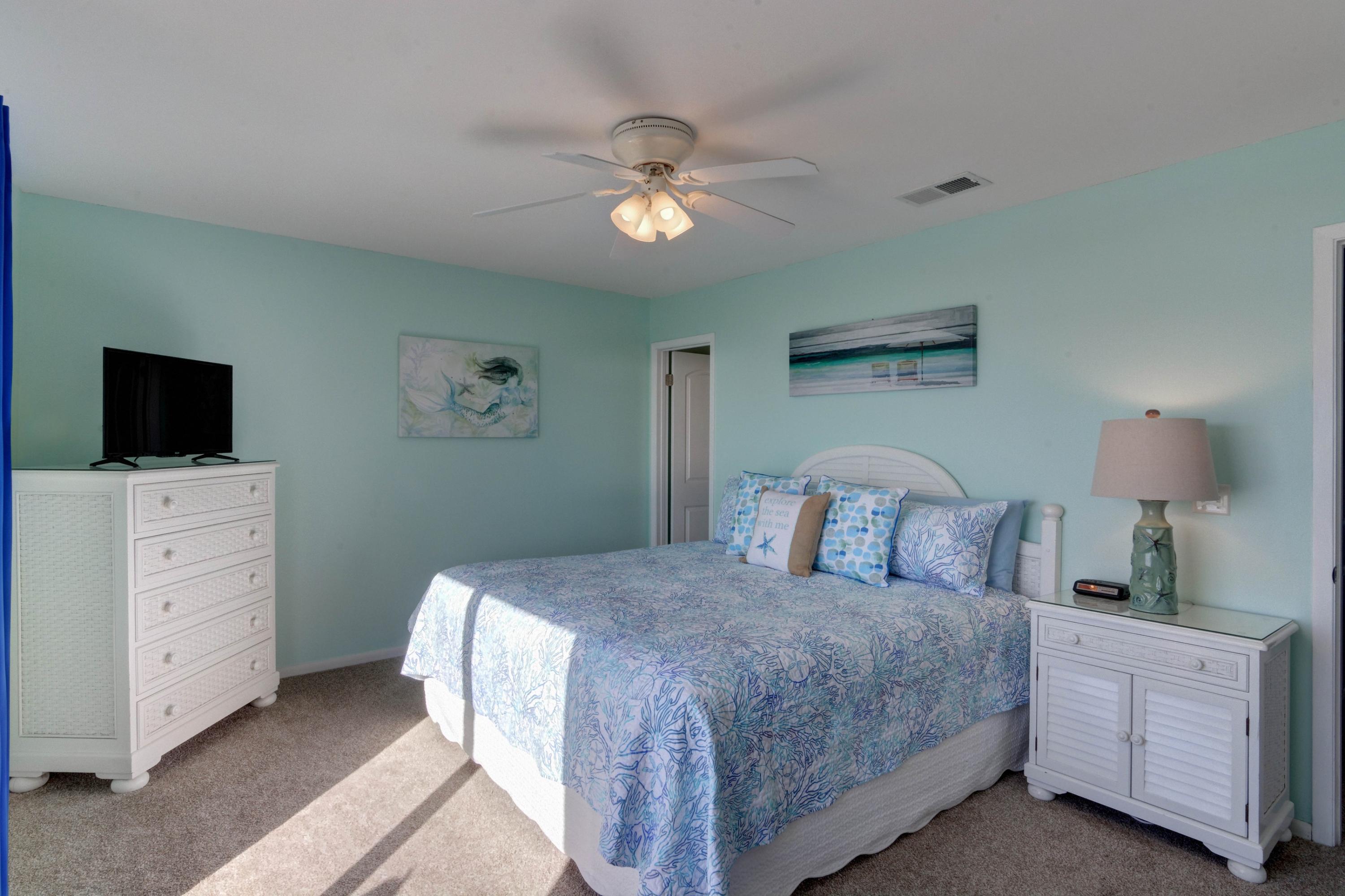 BEACHFRONT T/H - Residential