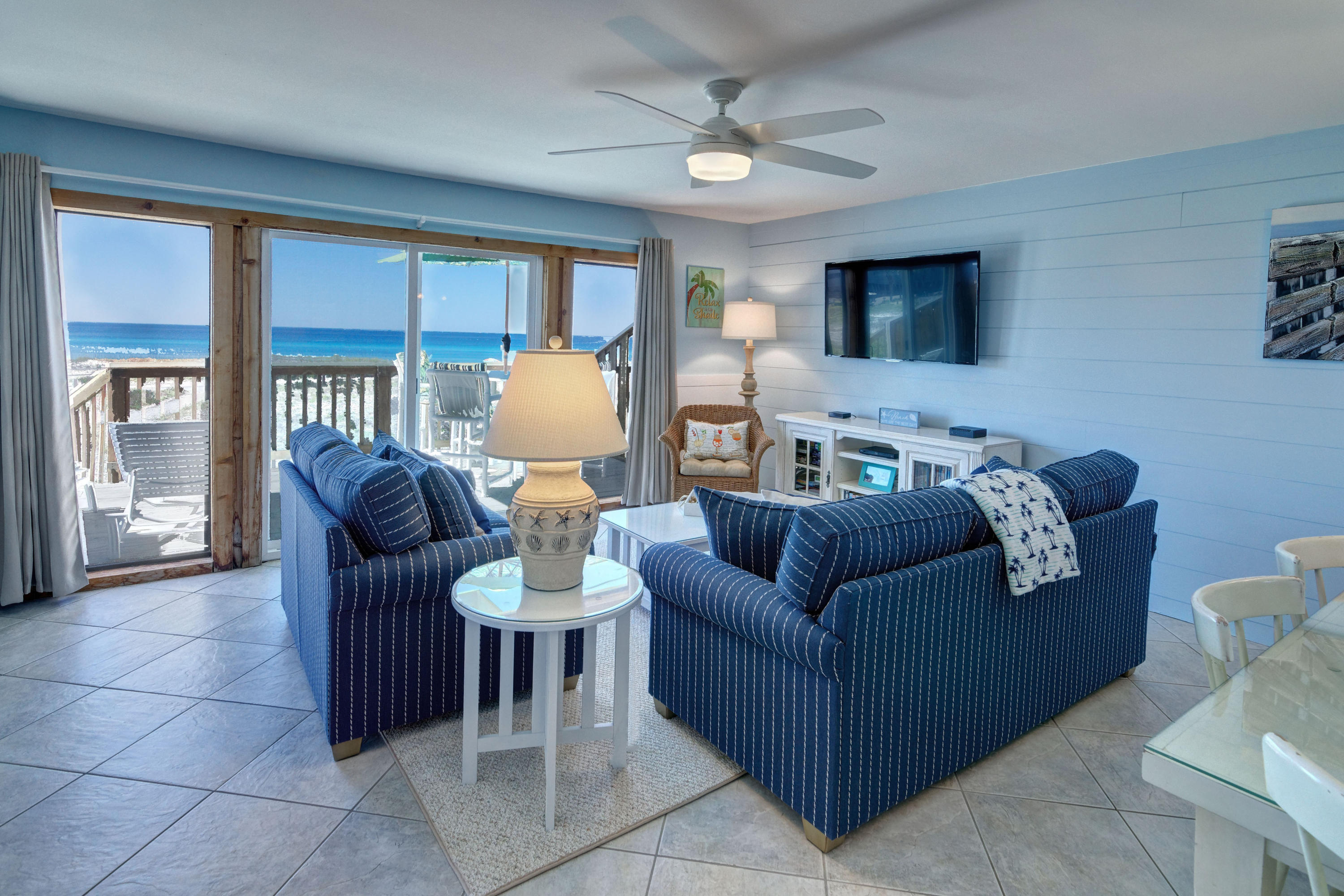 BEACHFRONT T/H - Residential